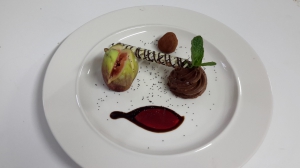 Chocolate truffle with roasted figs